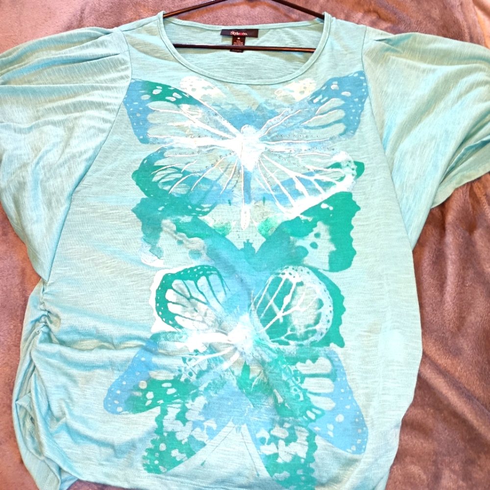 Style and Company size medium butterfly shirt